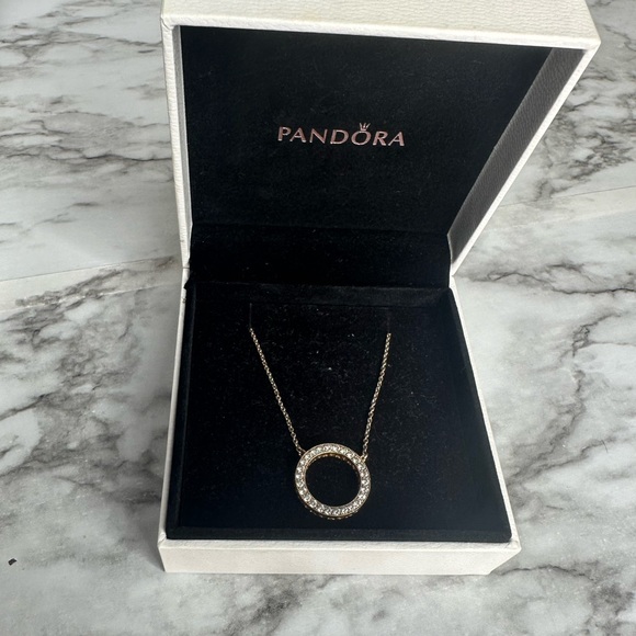 Pandora necklace - Picture 1 of 3